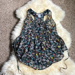 💫3 for $12💫 American Rag Sheer Floral Tank